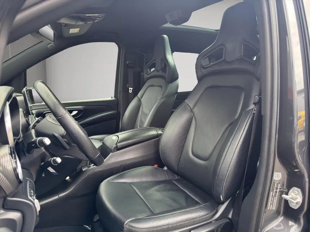Mercedes-Benz V-Klasse V 300d 4-Matic Lang AMG DC Edition uit 2021, foto 3