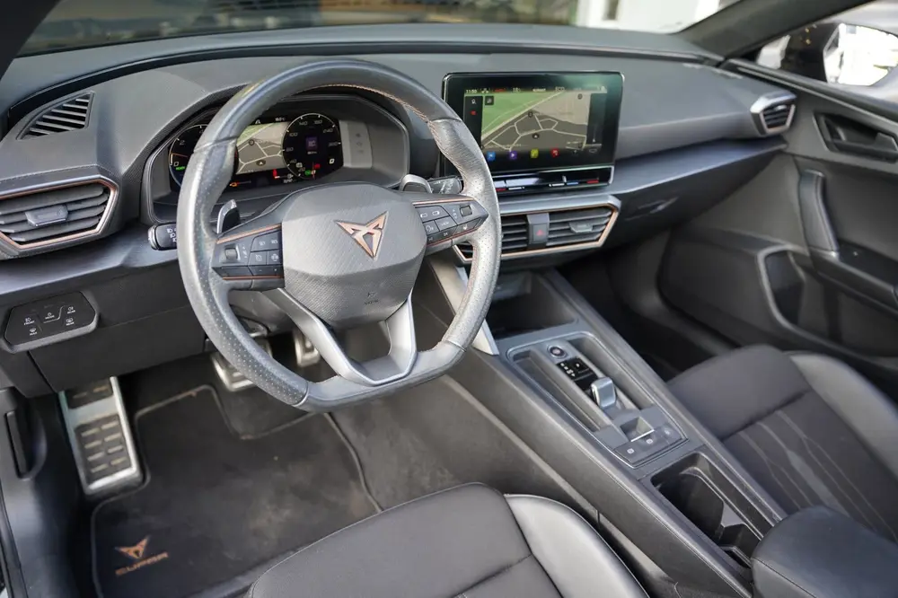 Cupra Leon 1.4 e-Hybrid VZ Copper 245PK Pano Led Cam uit 2022, foto 3