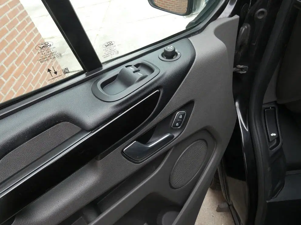 Ford Transit Custom 300 2.0 TDCI L2H1 Limited*aut*navi uit 2022, foto 12