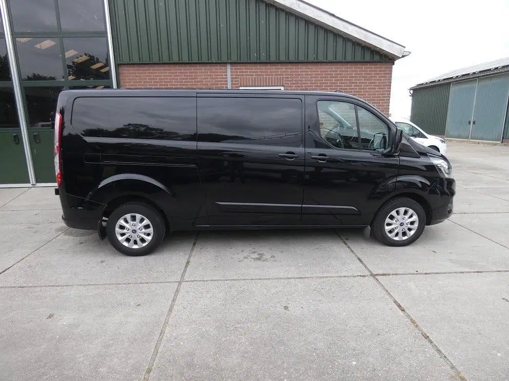 Ford Transit Custom 300 2.0 TDCI L2H1 Limited*aut*navi uit 2022, foto 2