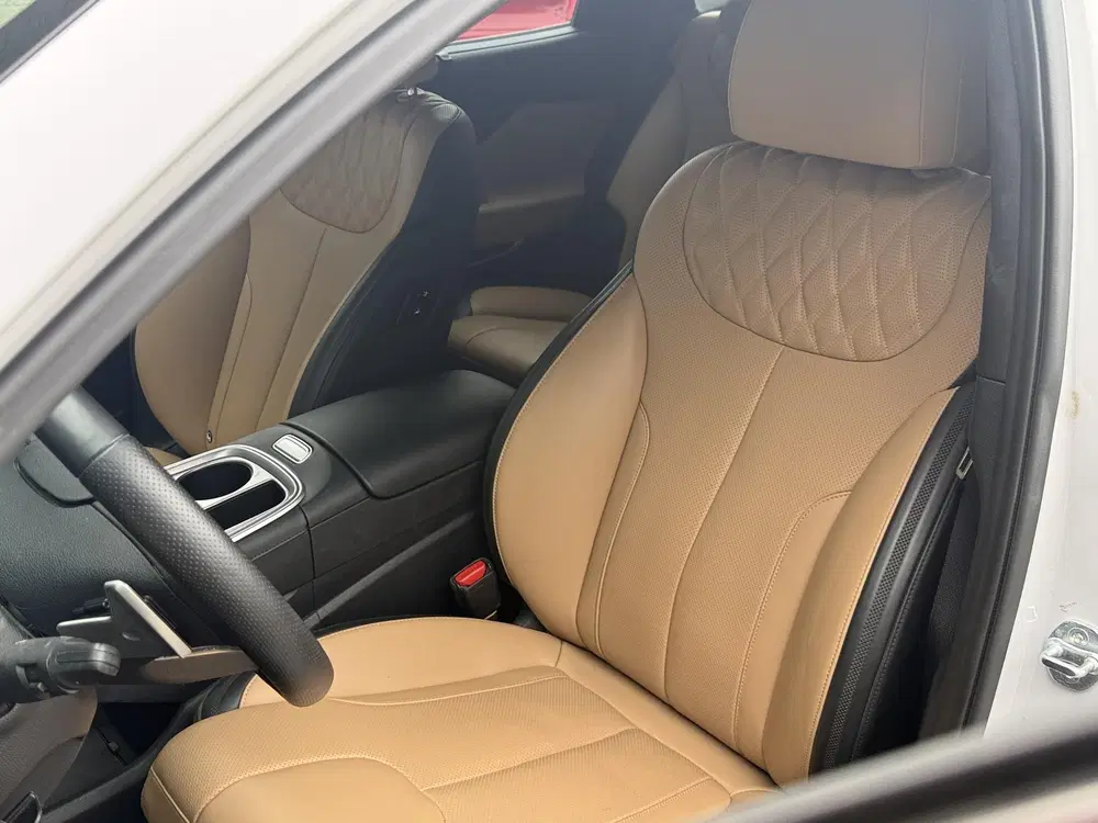 Hyundai SANTA FE 1.6 T-GDI PHEV Premium Plus Sky uit 2023, foto 12