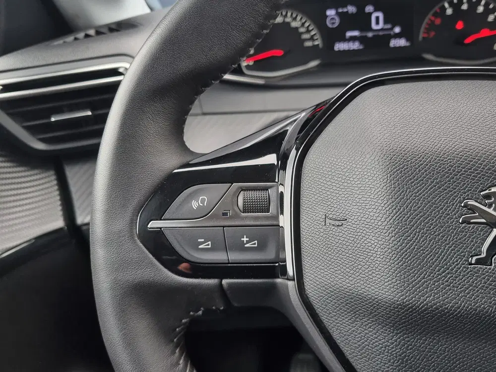 Peugeot 208 1.2 PureTech Active uit 2023, foto 13