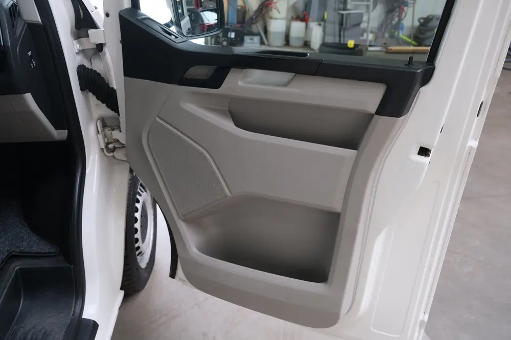 Volkswagen Transporter 2.0 TDI L2H1 DC Comfortline Pick-up uit 2019, foto 4