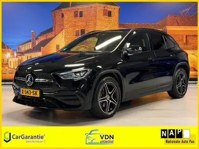 Mercedes-Benz GLA 200 AMG Line Automaat Camera LED Ca uit 2023