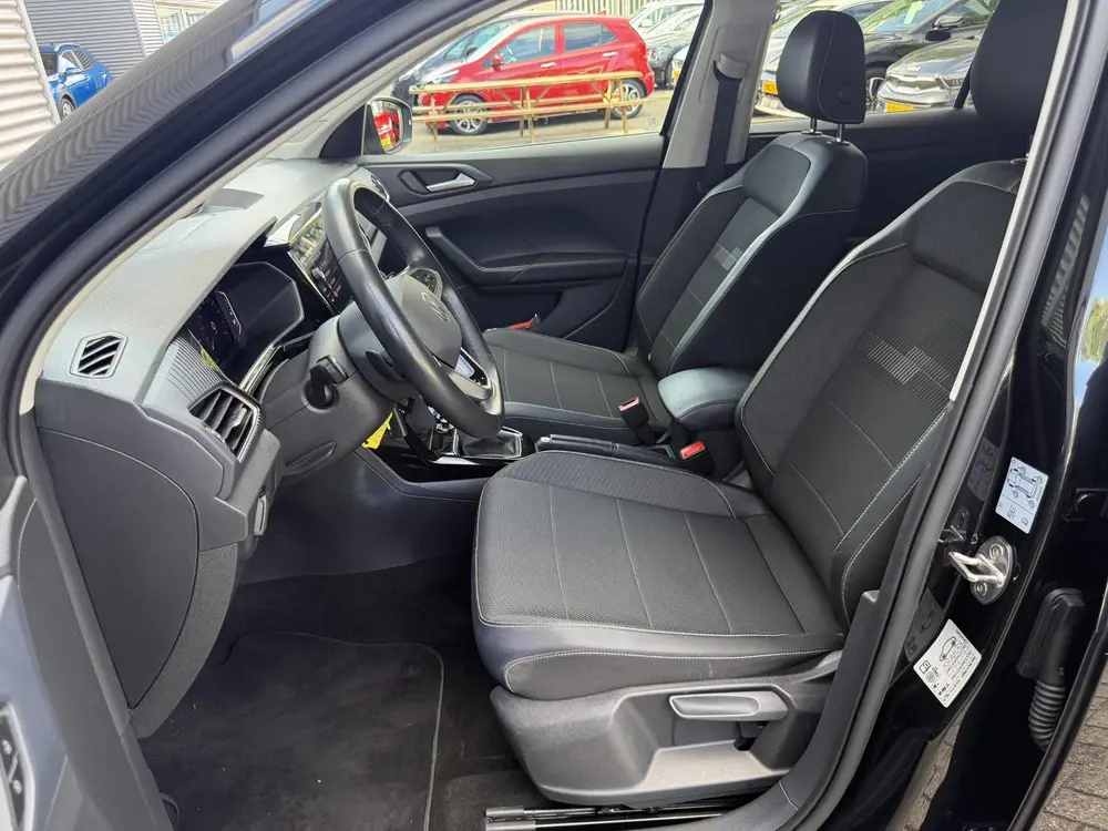 Volkswagen T-Cross 1.0 TSI Style | Camera | Climate Control uit 2022, foto 10