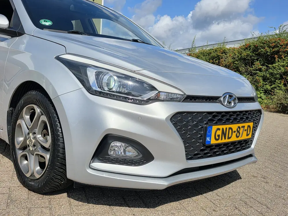 Hyundai I20 1.2i Premium! Camera! Carplay! Nwstaat! Carpass! uit 2019, foto 5