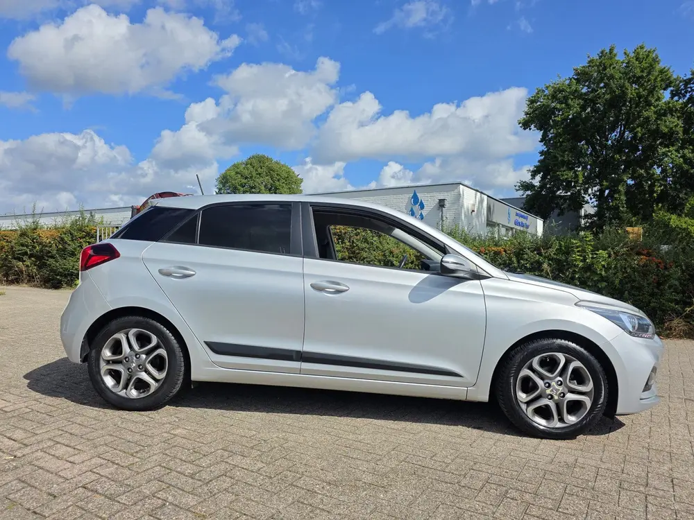 Hyundai I20 1.2i Premium! Camera! Carplay! Nwstaat! Carpass! uit 2019, foto 8