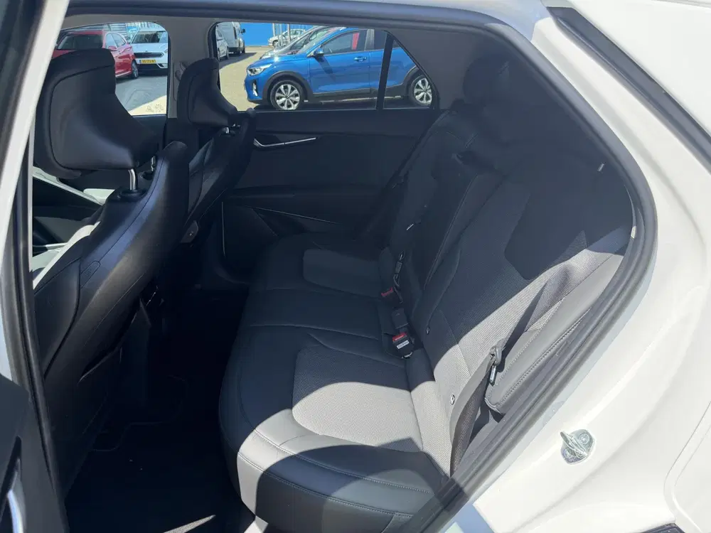 Kia Niro Light Advanced 64.8 kWh uit 2025, foto 12