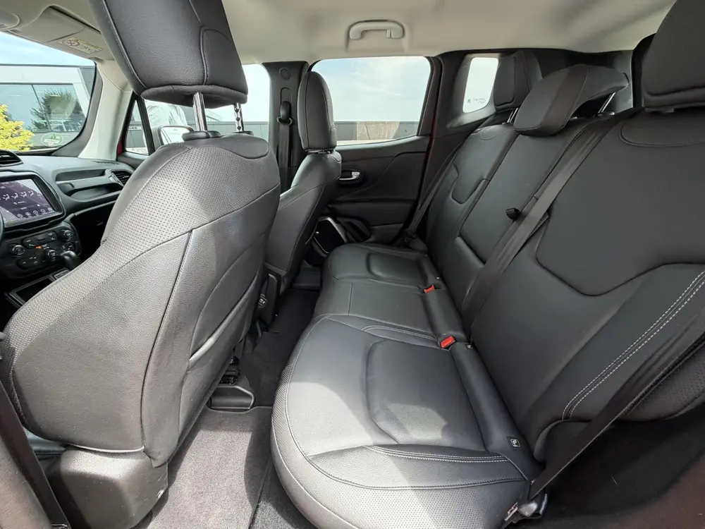 Jeep Renegade 1.3T Freedom Navigatie | Camera | Leder | Stoe uit 2019, foto 8