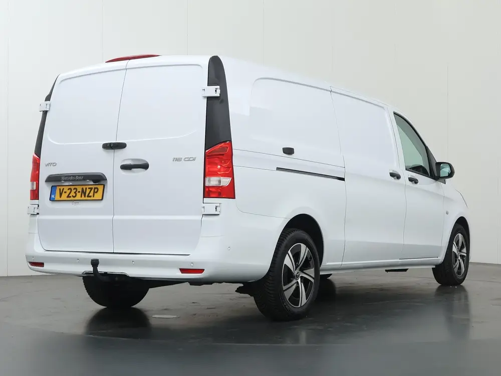 Mercedes-Benz Vito 116 CDI uit 2024, foto 2