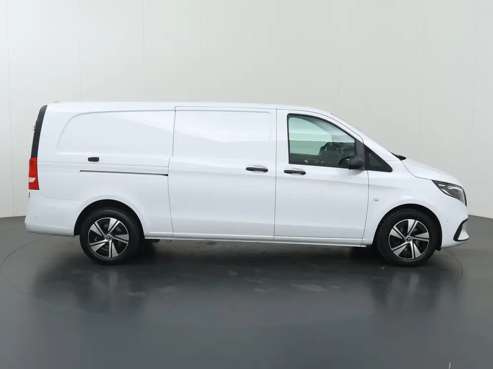 Mercedes-Benz Vito 116 CDI uit 2024, foto 6