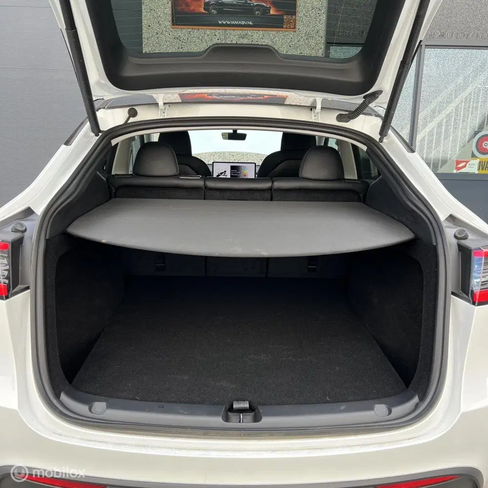 Tesla Model Y LR AWD MMXPACK uit 2023, foto 18
