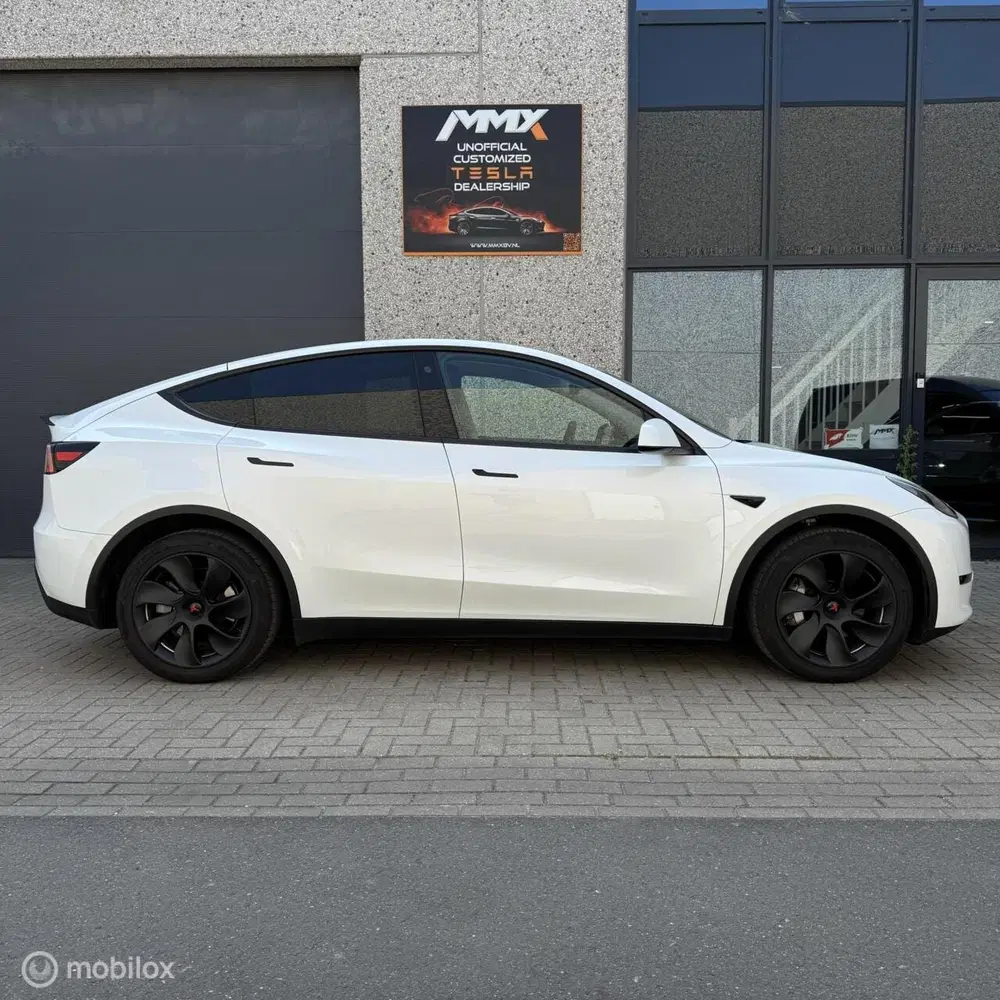 Tesla Model Y LR AWD MMXPACK uit 2023, foto 2