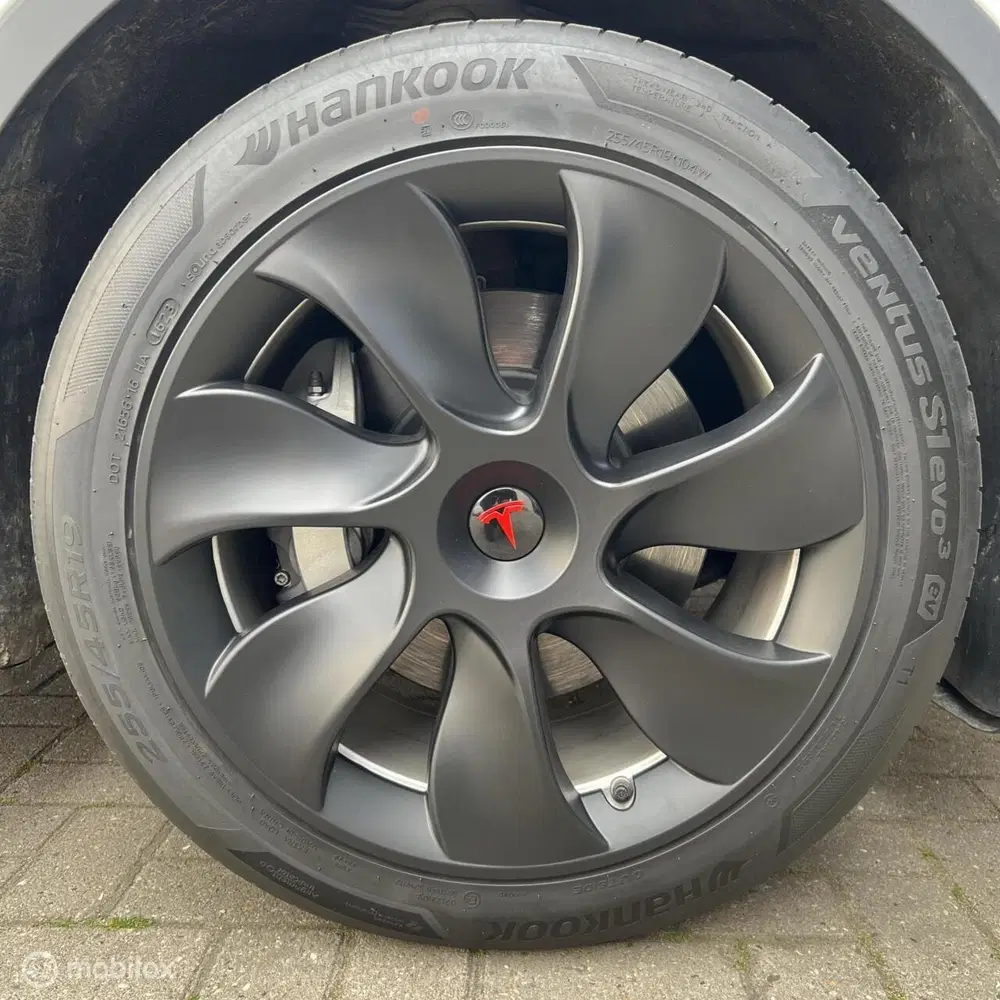 Tesla Model Y LR AWD MMXPACK uit 2023, foto 20