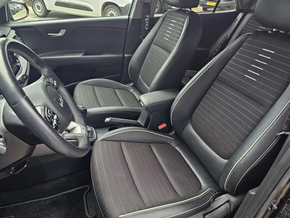 Kia Rio 1.0 T-GDi MHEV GT-Line uit 2023, foto 13