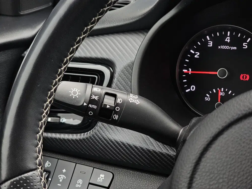 Kia Rio 1.0 T-GDi MHEV GT-Line uit 2023, foto 16