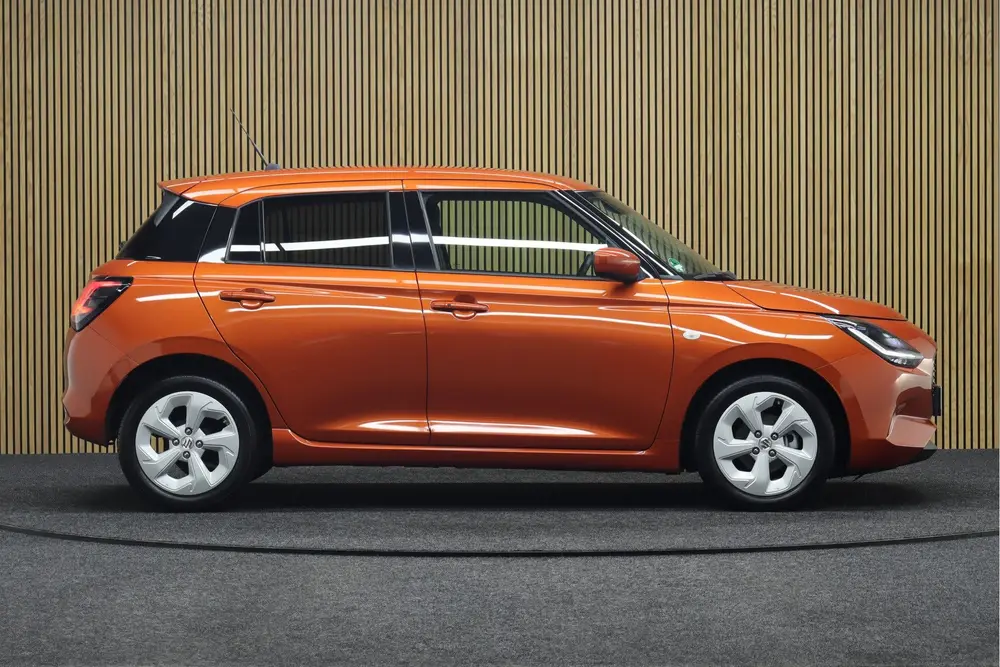 Suzuki Swift 1.2 Select Smart Hybrid Automaat uit 2025, foto 11