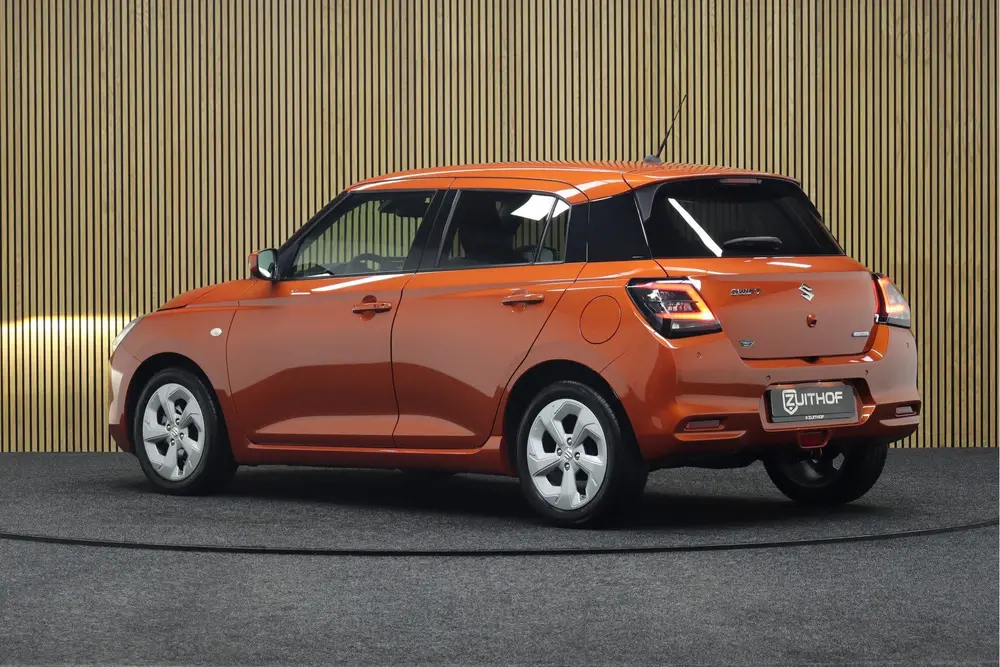 Suzuki Swift 1.2 Select Smart Hybrid Automaat uit 2025, foto 3