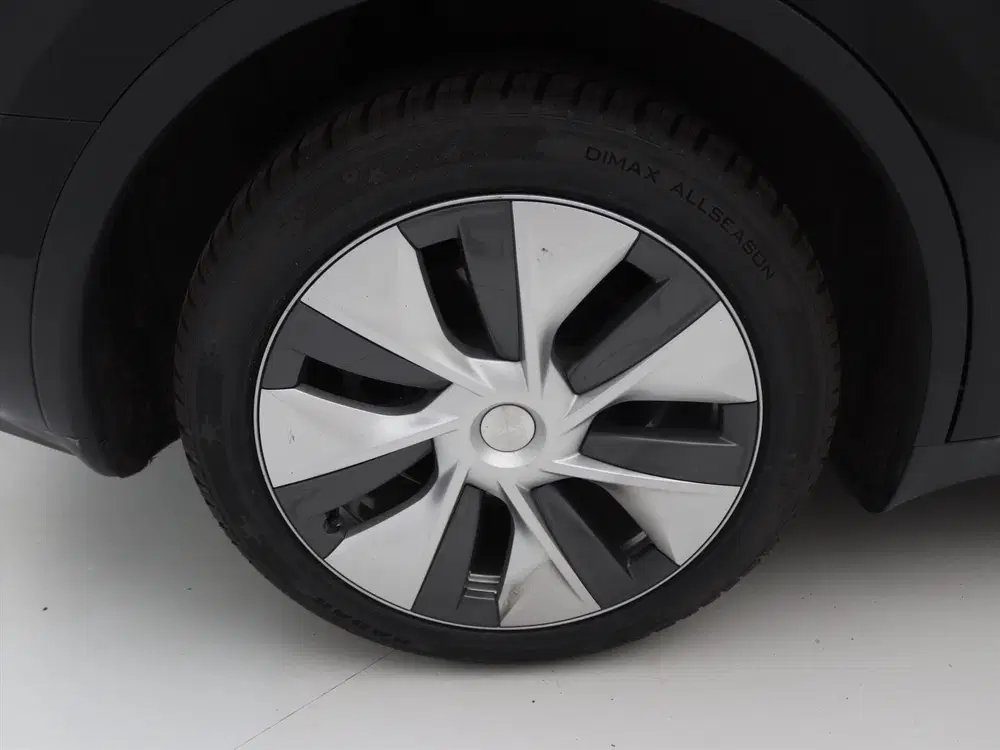 Tesla Model Y Long Range AWD 75kWh 351pk 94.4% SoH AMD R uit 2022, foto 10