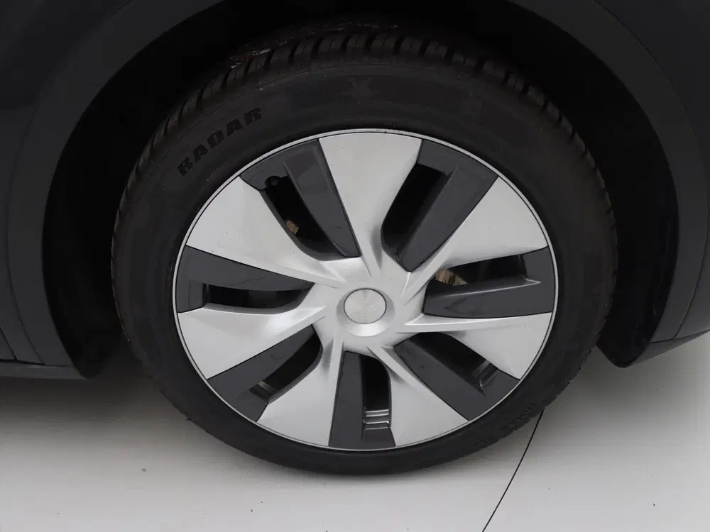 Tesla Model Y Long Range AWD 75kWh 351pk 94.4% SoH AMD R uit 2022, foto 11
