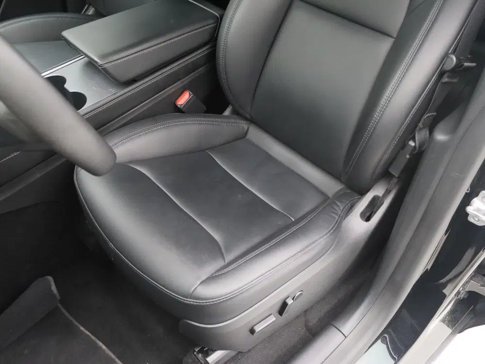 Tesla Model Y Long Range AWD 75kWh 351pk 94.4% SoH AMD R uit 2022, foto 17