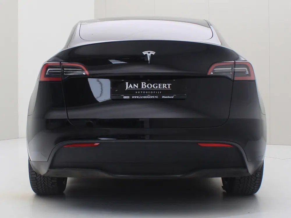 Tesla Model Y Long Range AWD 75kWh 351pk 94.4% SoH AMD R uit 2022, foto 8