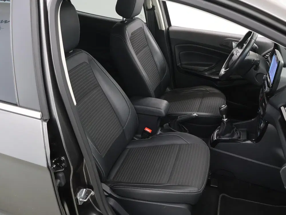 Ford EcoSport 1.0 EcoBoost Titanium uit 2019, foto 10