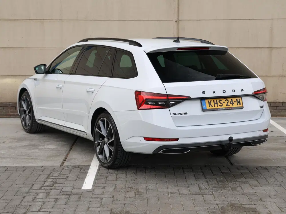 Skoda Superb 1.4 TSI iV Sportline Business 218 pk DSG uit 2023, foto 12