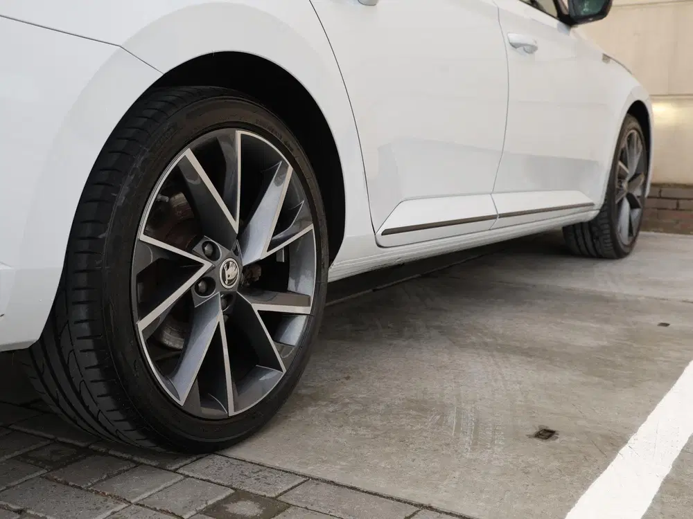 Skoda Superb 1.4 TSI iV Sportline Business 218 pk DSG uit 2023, foto 17