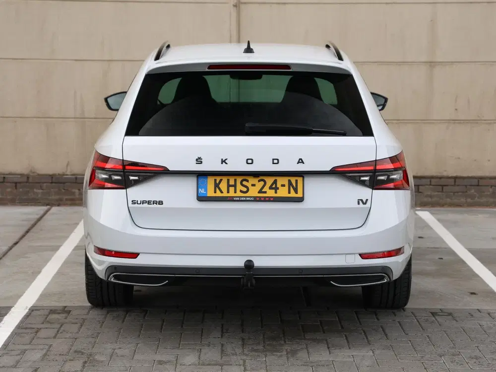 Skoda Superb 1.4 TSI iV Sportline Business 218 pk DSG uit 2023, foto 6
