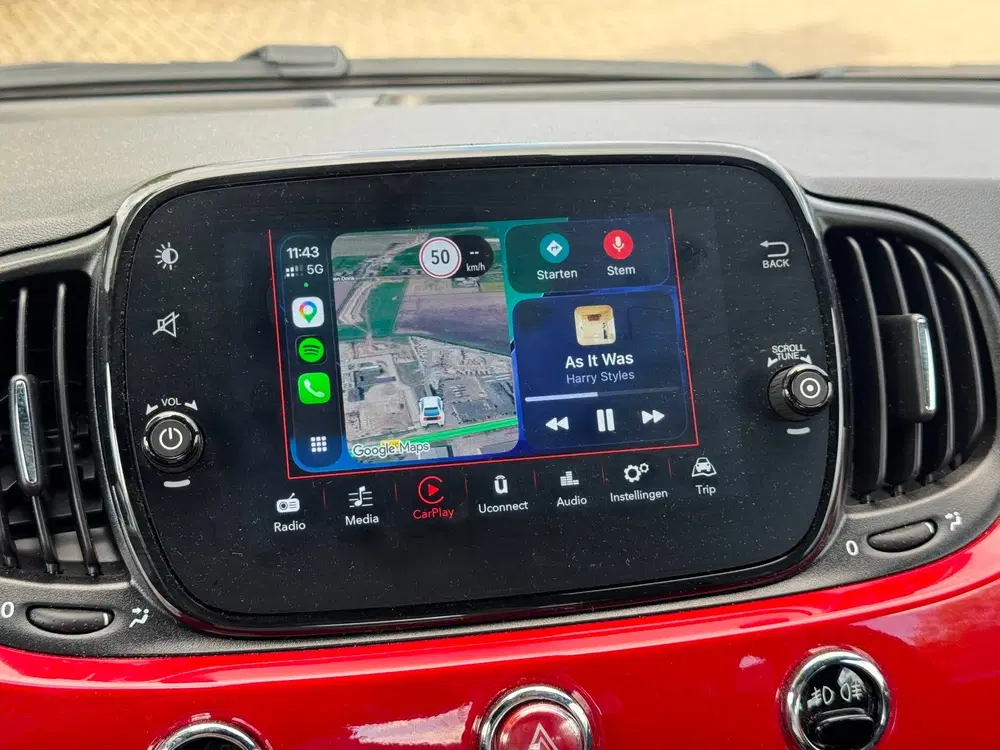 Fiat 500 1.0 Hybrid uit 2023, foto 18