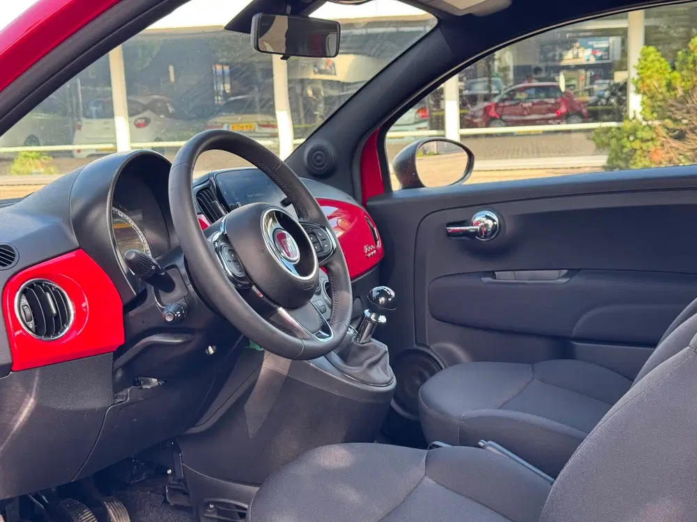 Fiat 500 1.0 Hybrid uit 2023, foto 7