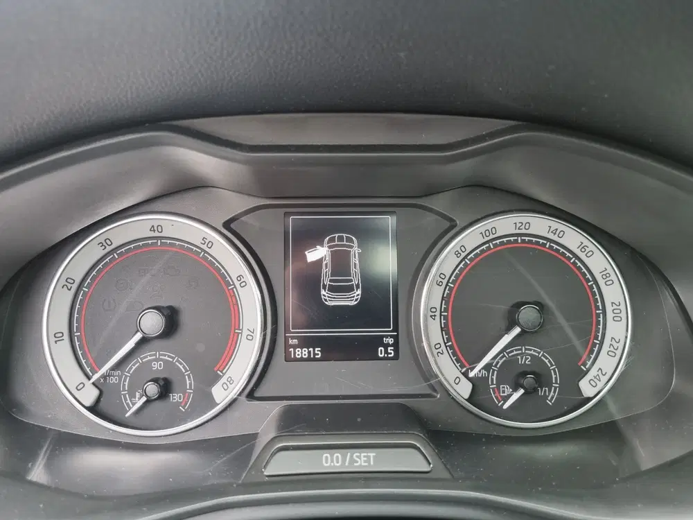 Skoda Kamiq 1.5 TSI ACT Monte Carlo uit 2023, foto 15