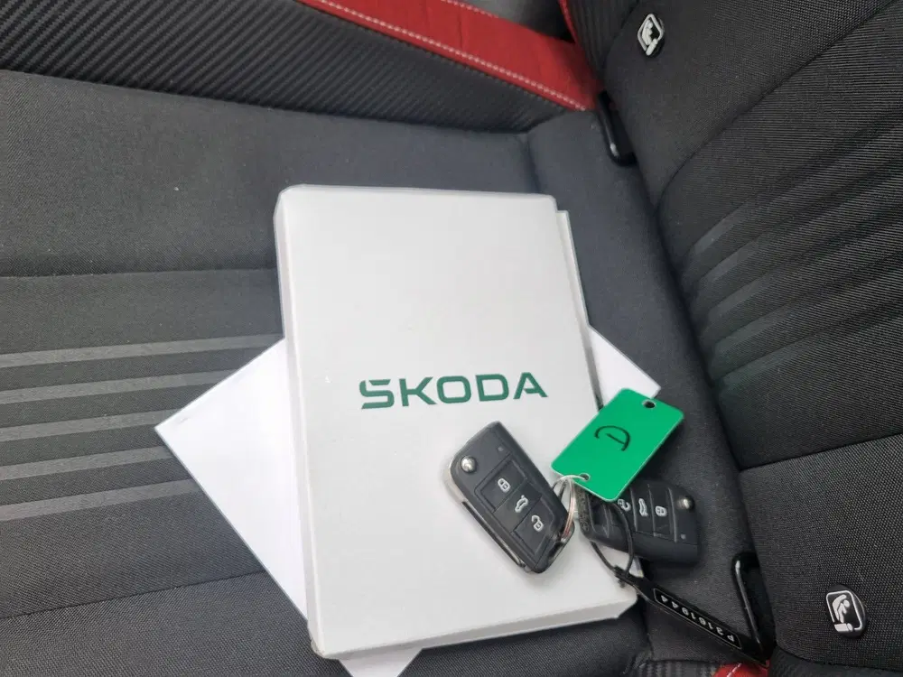 Skoda Kamiq 1.5 TSI ACT Monte Carlo uit 2023, foto 19