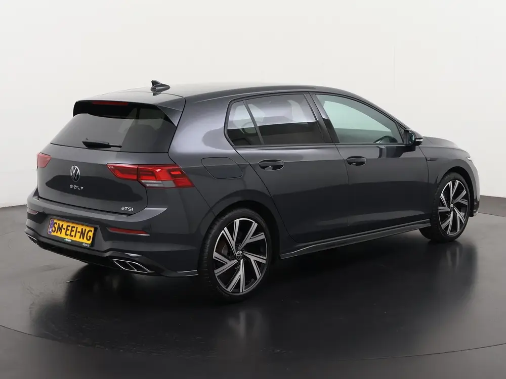Volkswagen Golf 1.5 eTSI R-Line DSG | 18'' Bergamo | Stuurve uit 2024, foto 4