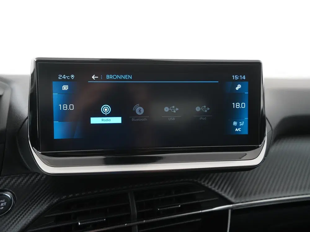 Peugeot 2008 1.2 PureTech Allure Pack Automaat uit 2022, foto 15