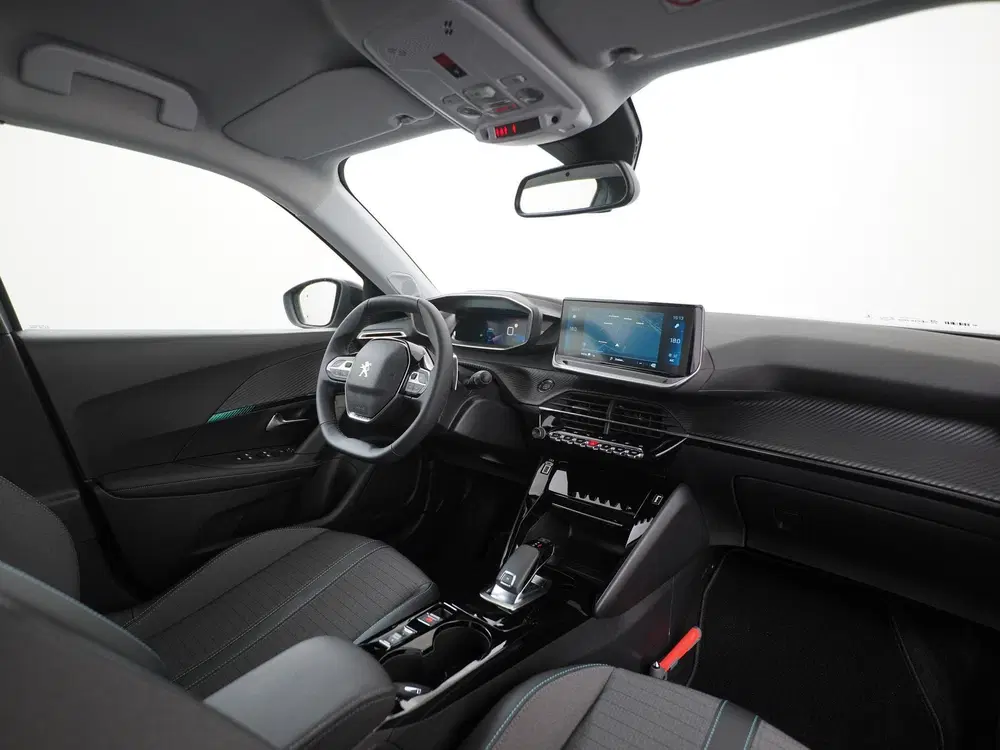 Peugeot 2008 1.2 PureTech Allure Pack Automaat uit 2022, foto 2