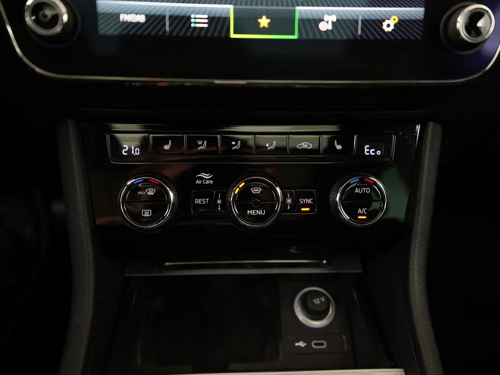 Skoda Superb 1.4 TSI iV Business Plus uit 2022, foto 12