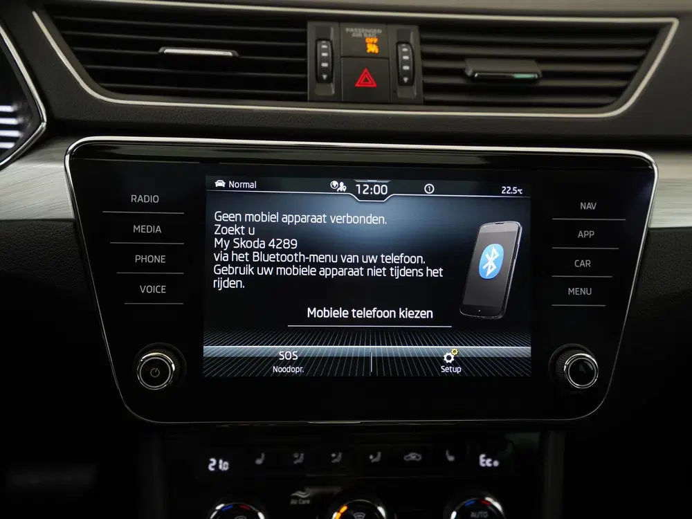 Skoda Superb 1.4 TSI iV Business Plus uit 2022, foto 17