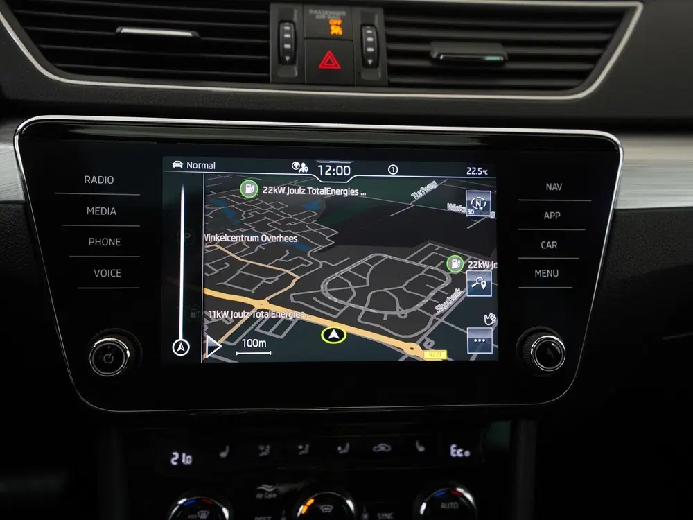Skoda Superb 1.4 TSI iV Business Plus uit 2022, foto 18
