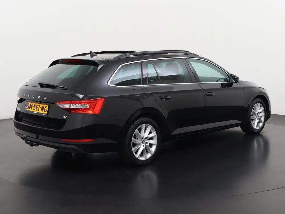 Skoda Superb 1.4 TSI iV Business Plus uit 2022, foto 5