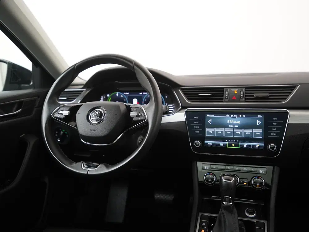 Skoda Superb 1.4 TSI iV Business Plus uit 2022, foto 6