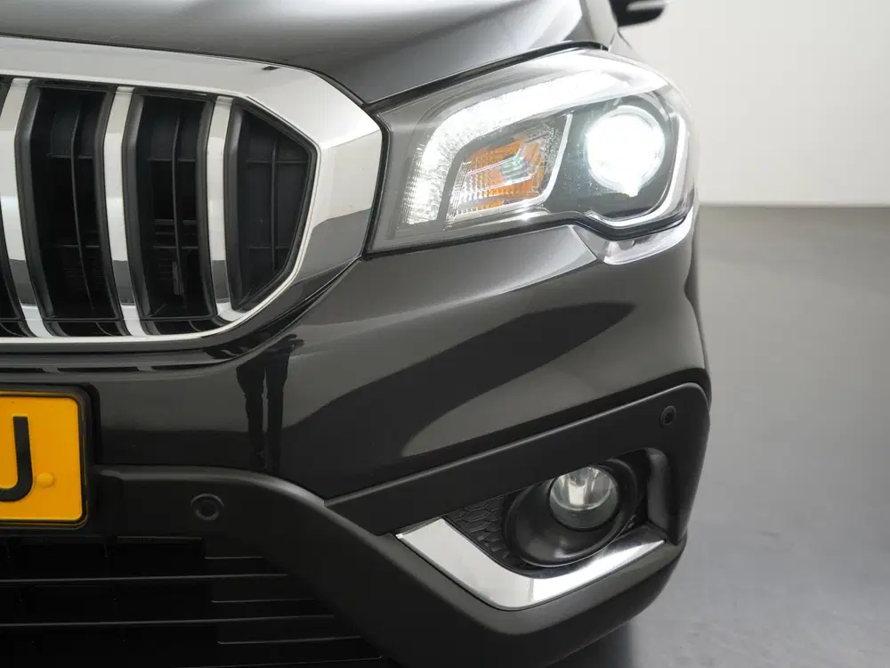 Suzuki S-Cross 1.4 Boosterjet Style Smart Hybrid uit 2021, foto 19