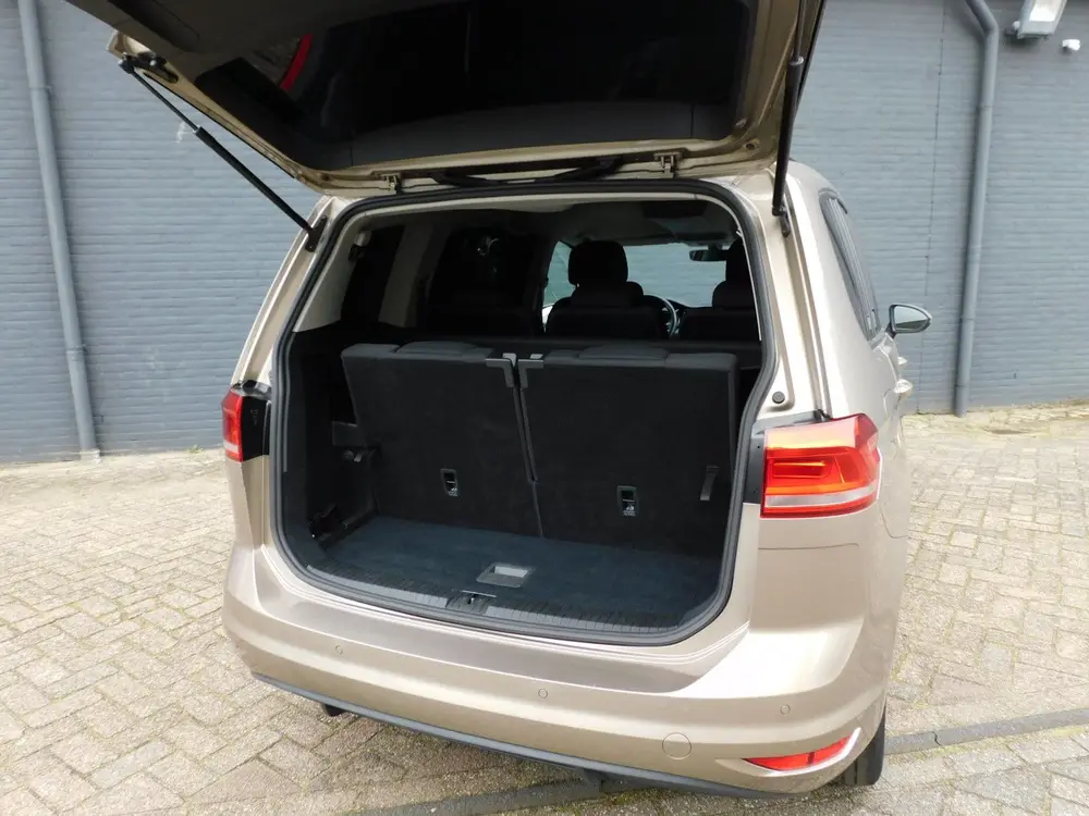 Volkswagen Touran 1.0 TSI Highline Business R 7 PERSOONS! TO uit 2019, foto 5