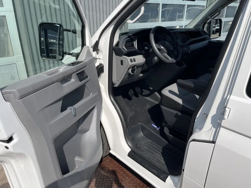 Volkswagen Transporter 2.0 TDI L2H1 DC 30 Dubbele cabine ope uit 2021, foto 5