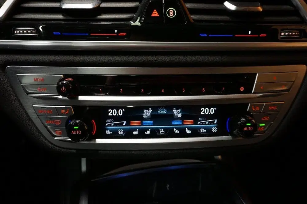 BMW 7-serie 740e iPerformance High Executive Automaat uit 2019, foto 16