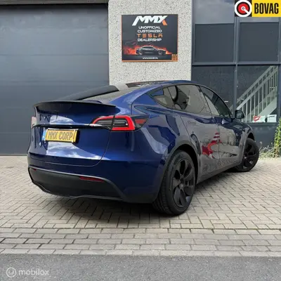 Tesla Model Y RWD + MMX PACK + IAP + TREKHAAK uit 2023