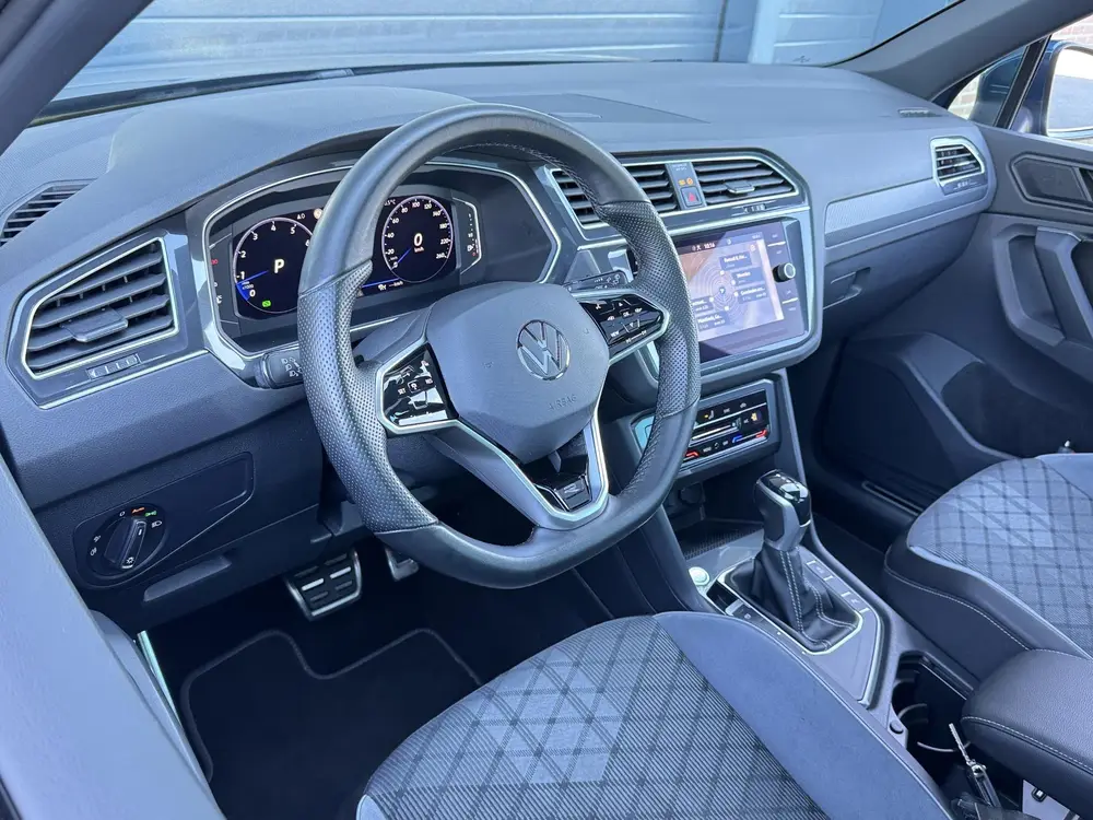Volkswagen Tiguan 1.5 TSI R-LINE BUSINESS+ I AUTOMAAT I TREK uit 2022, foto 4