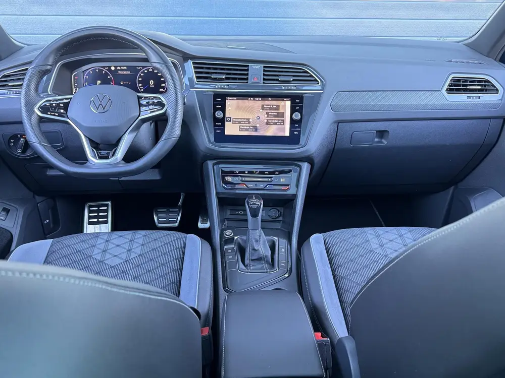 Volkswagen Tiguan 1.5 TSI R-LINE BUSINESS+ I AUTOMAAT I TREK uit 2022, foto 7