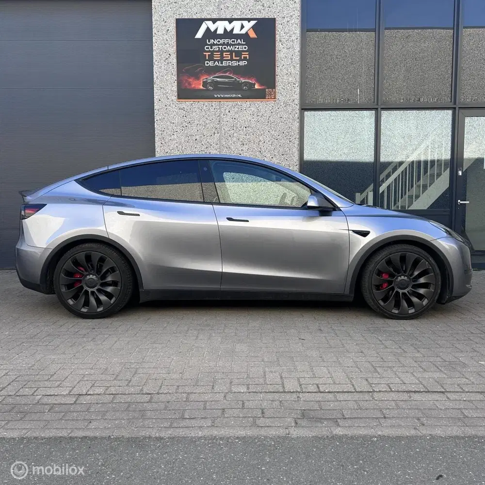 Tesla Model Y Performance + MMX PACK + IAP + 21" uit 2023, foto 2